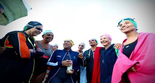 فيديو.. العمر مجرد رقم ..حكايات عشاق سباحة فوق سن الستين